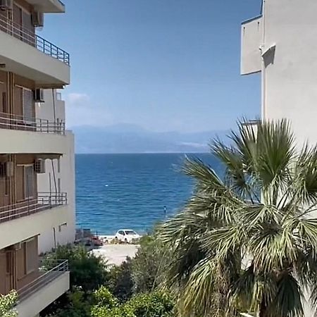 Agora Luxury Apartment 3 Лутраки Екстериор снимка