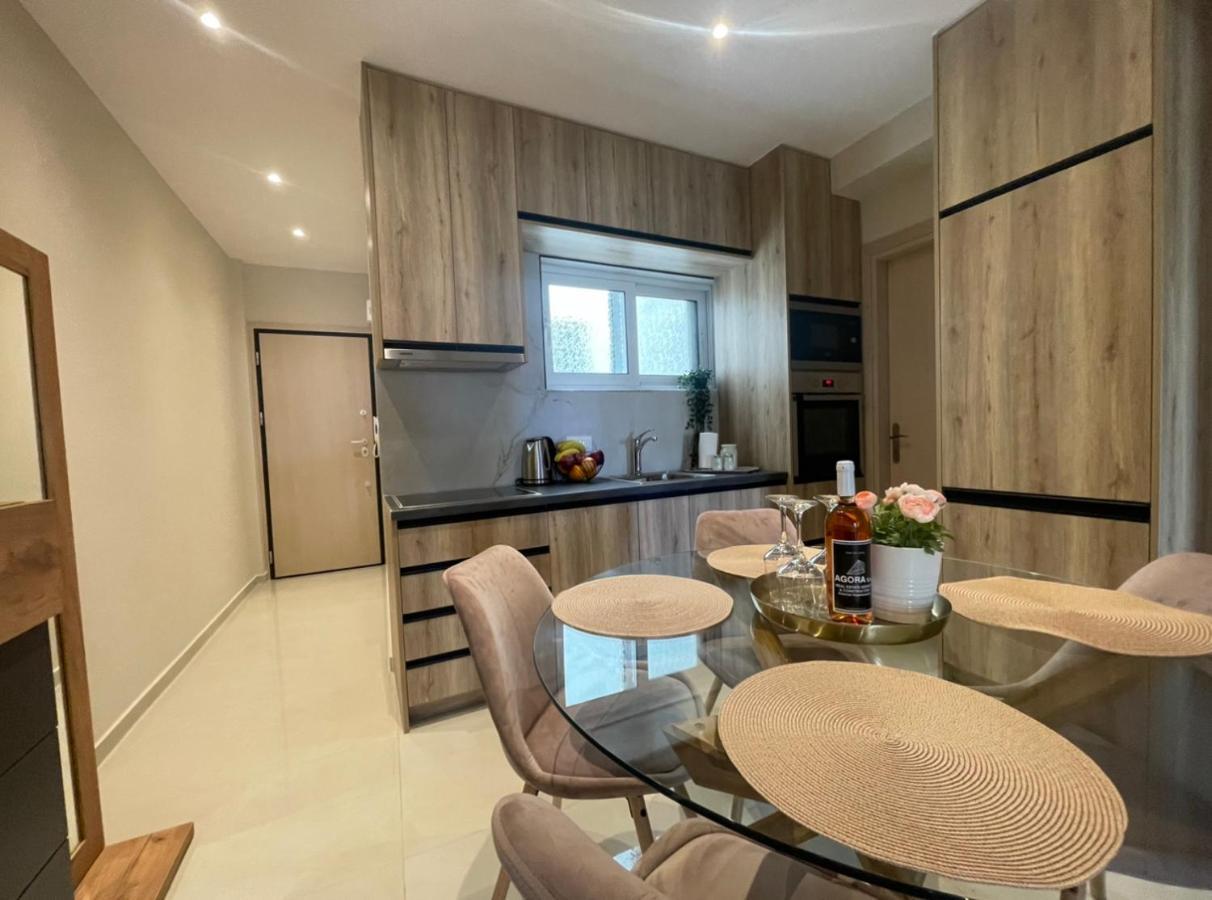 Agora Luxury Apartment 3 Лутраки Екстериор снимка